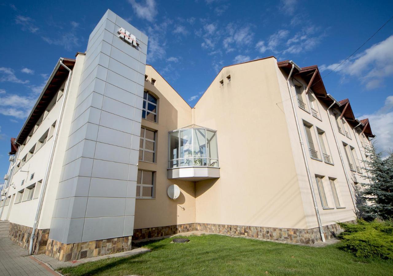 Hotel Atrium Kézdivásárhely Kültér fotó