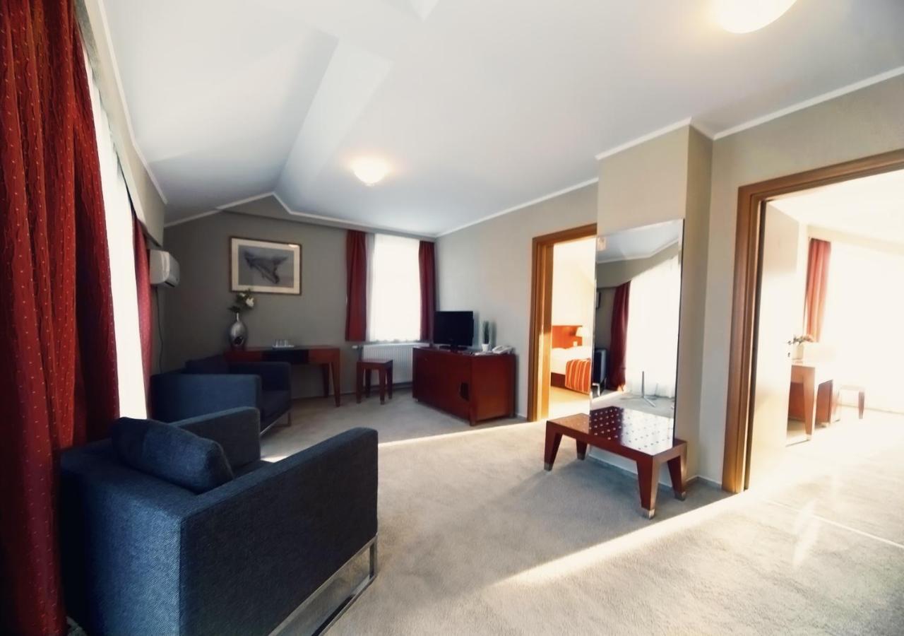 Hotel Atrium Kézdivásárhely Kültér fotó