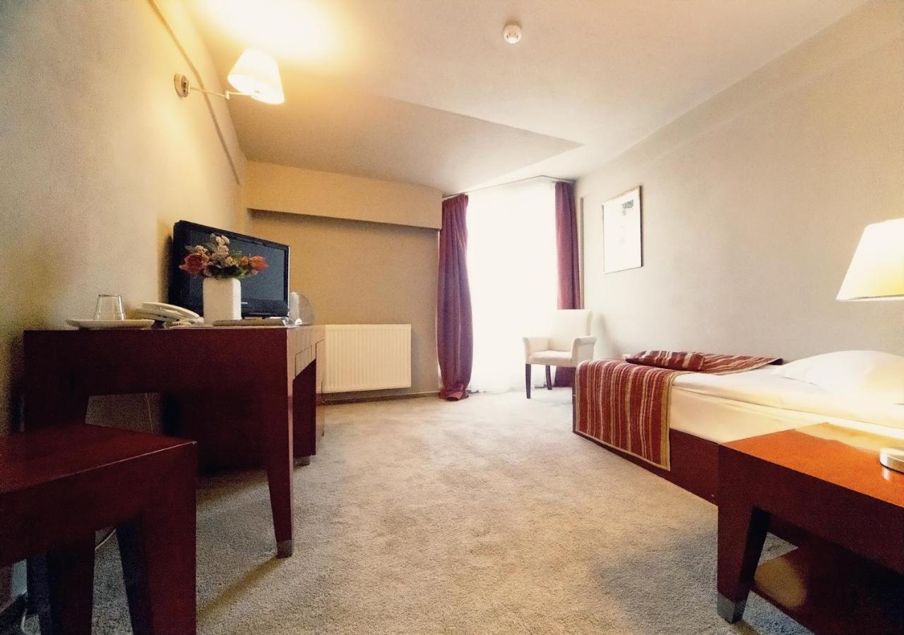 Hotel Atrium Kézdivásárhely Kültér fotó